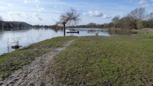 Thames flooded at Bourne End 2013